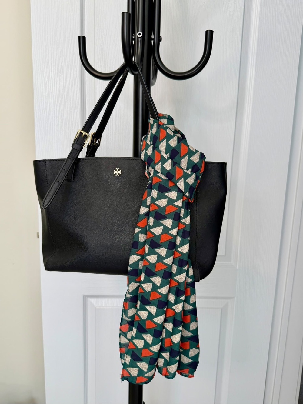 Geometric Multi-Color Scarf